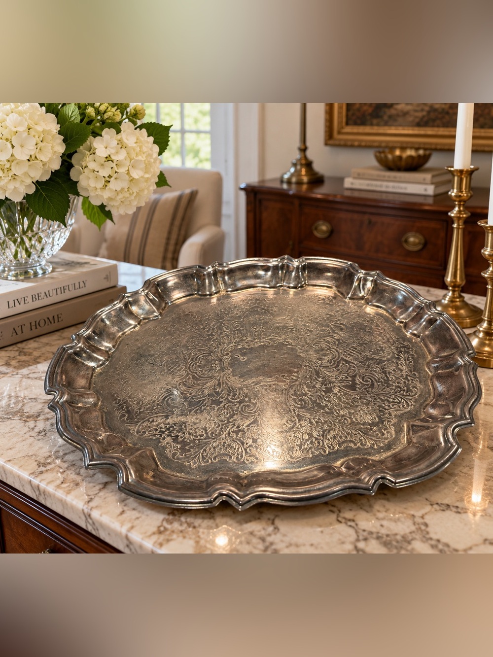 Vintage Decorative Silver-Tone Scalloped Serving Tray - Elegant Home Dining Acce